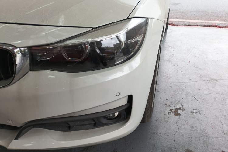 Used BMW 3 Series GT 2019 320i Sport Edition Left Front Headlight