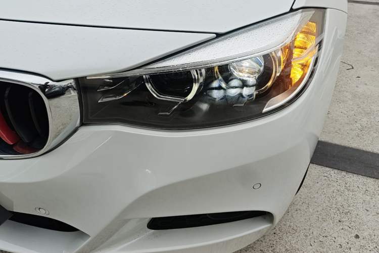 Used BMW 3 Series GT 2019 320i M Sport Package Left Front Headlight