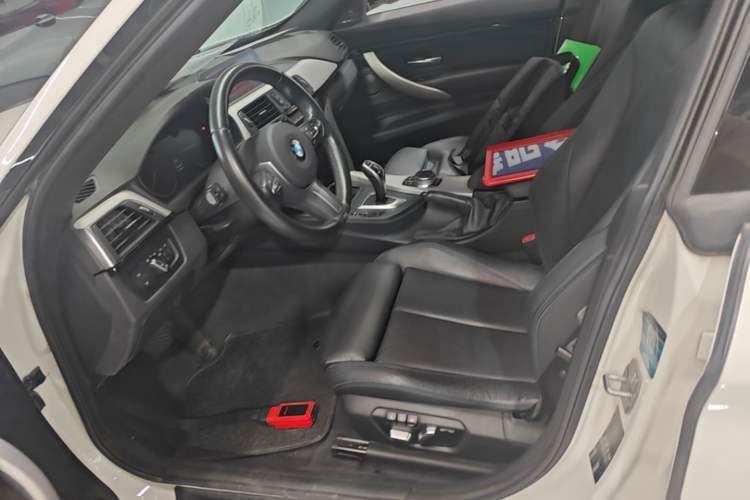 Used BMW 3 Series GT 2019 320i M Sport Left Front Seat