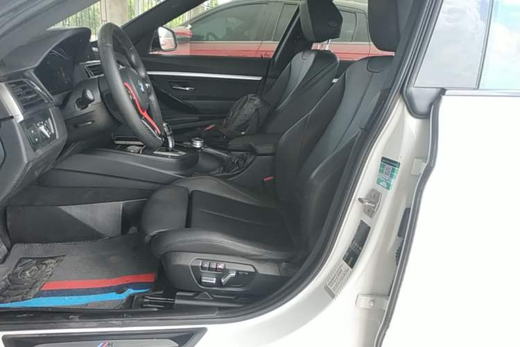 Used BMW 3 Series GT 2019 320i M Sport Package Left Front Seat
