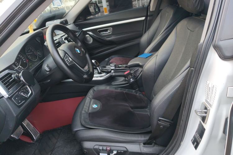 Used BMW 3 Series GT 2019 320i Sport Edition Left Front Seat