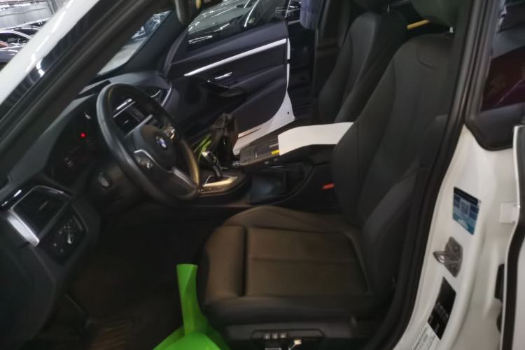 Used BMW 3 Series GT 2019 320i M Sport Package Left Front Seat