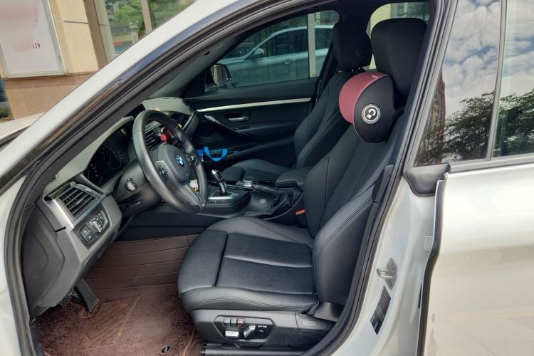 Used BMW 3 Series GT 2019 320i M Sport Package Left Front Seat