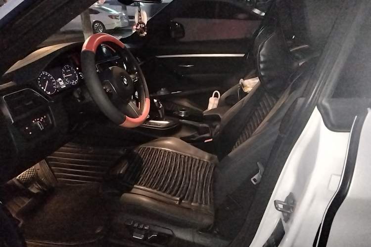 Used BMW 3 Series GT 2019 320i M Sport Package Left Front Seat