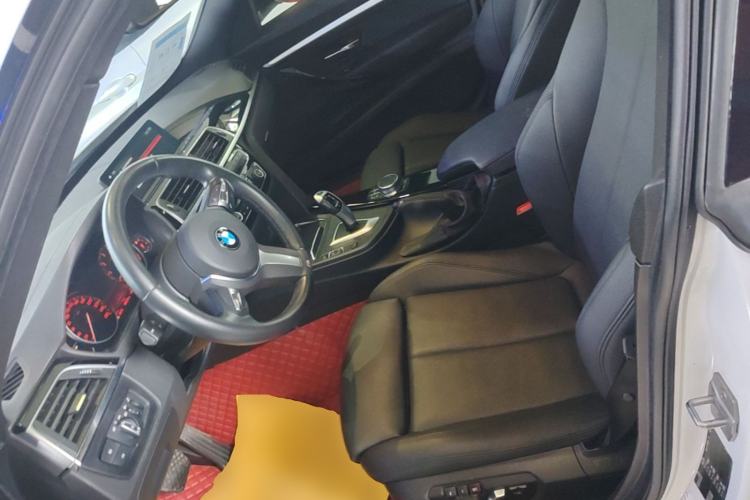 Used BMW 3 Series GT 2019 320i M Sport Package Left Front Seat