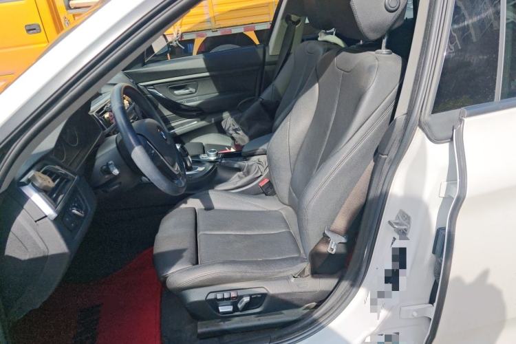 Used BMW 3 Series GT 2019 320i Sport Edition Left Front Seat