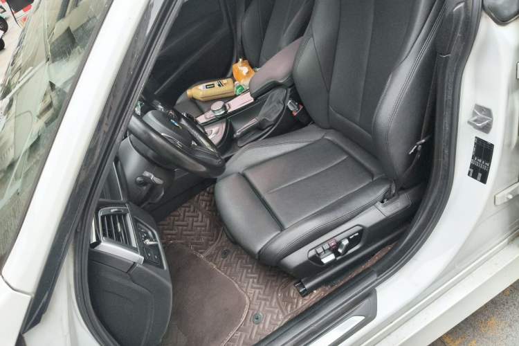 Used BMW 3 Series GT 2019 320i M Sport Package Left Front Seat