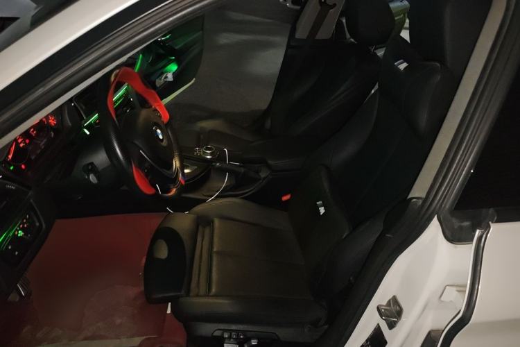 Used BMW 3 Series GT 2019 320i Sport Edition Left Front Seat