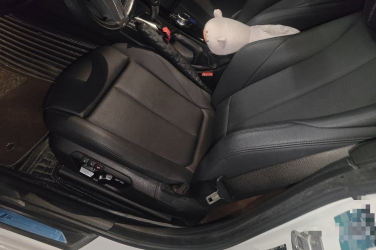 Used BMW 3 Series GT 2019 320i M Sport Package Left Front Seat