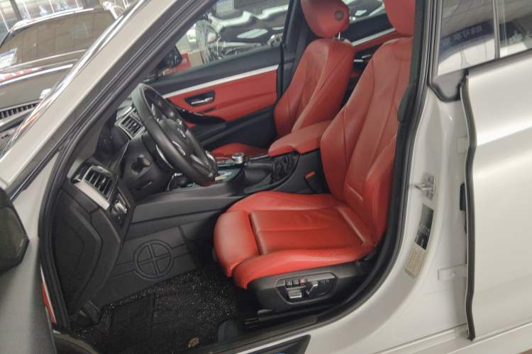 Used BMW 3 Series GT 2019 320i M Sport Night Edition Left Front Seat