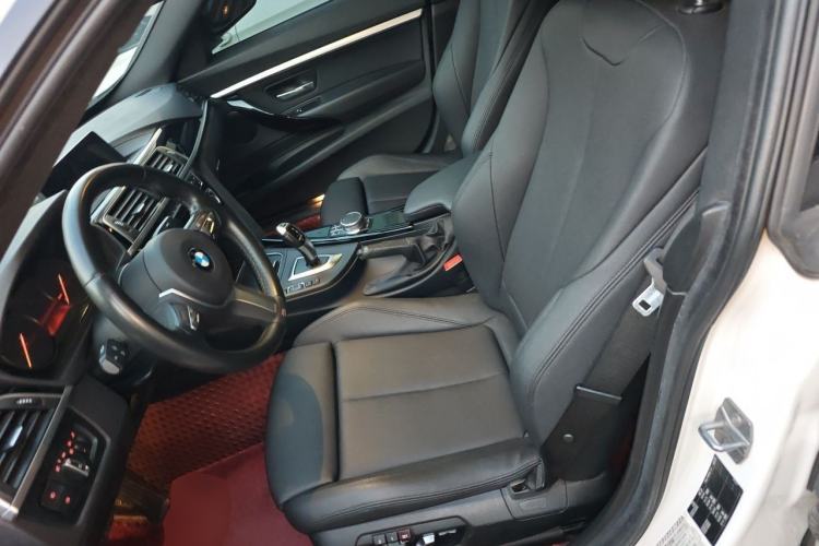Used BMW 3 Series GT 2019 320i M Sport Package Left Front Seat