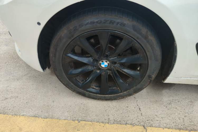 Used BMW 3 Series GT 2019 320i Sport Edition Left Front Wheel Hub