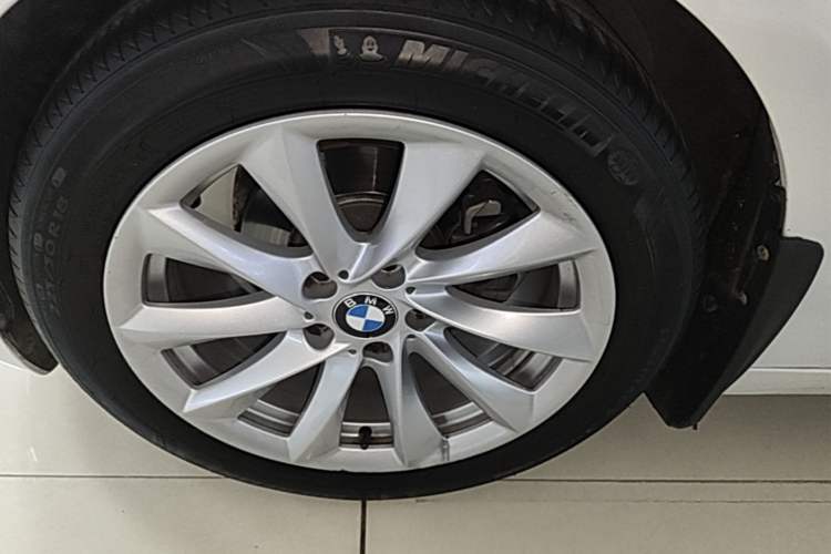Used BMW 3 Series GT 2019 320i Sport Edition Left Front Wheel Hub