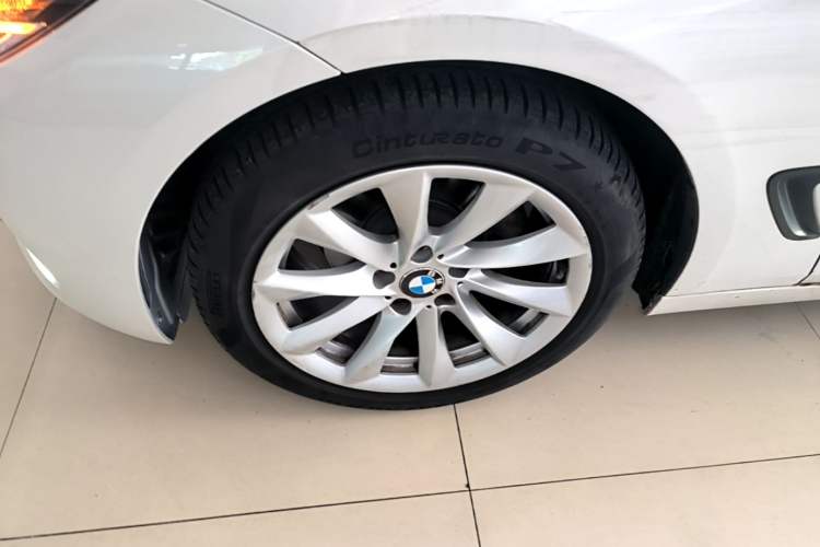 Used BMW 3 Series GT 2019 320i Sport Edition Left Front Wheel Hub