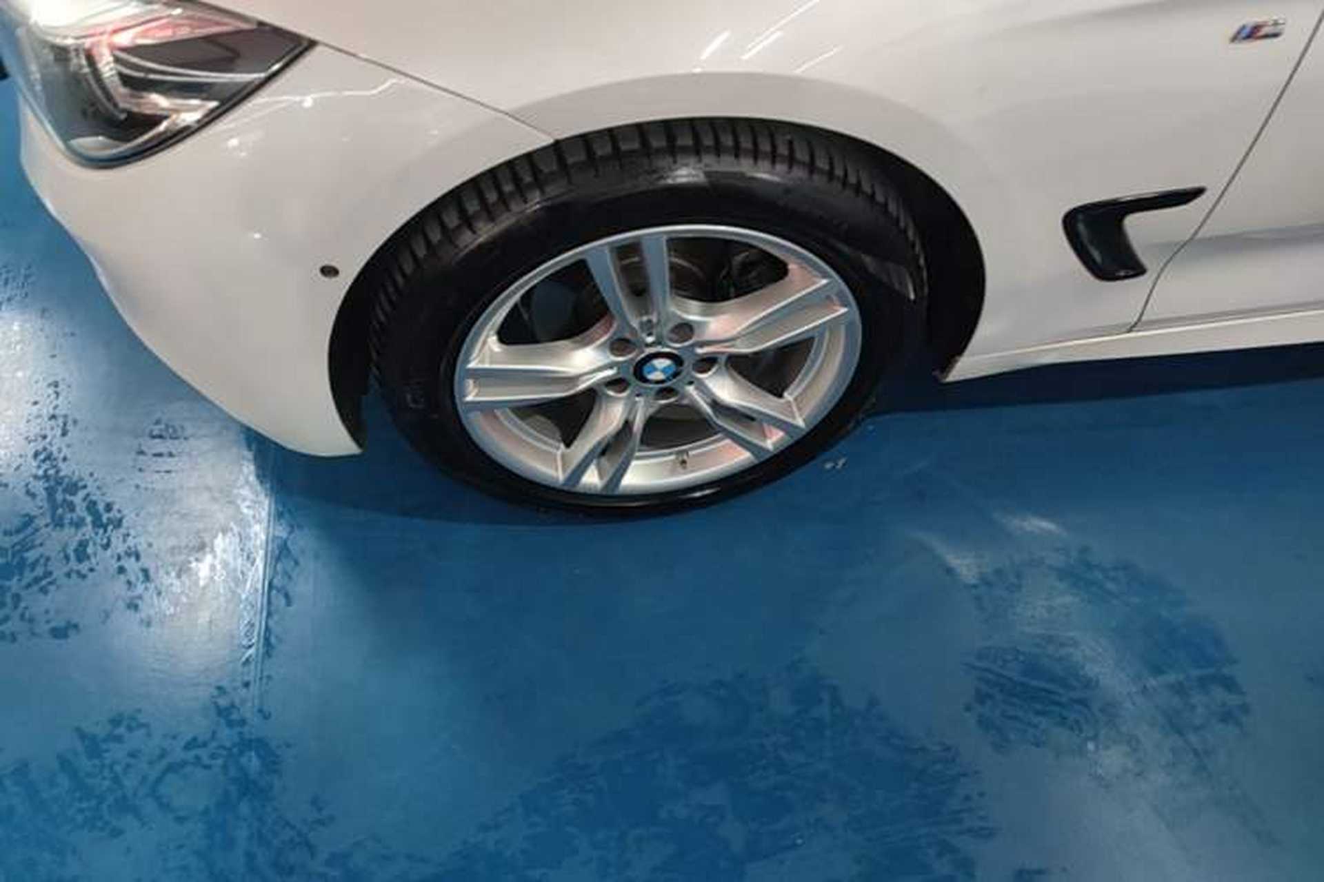 Used BMW 3 Series GT 2019 320i M Sport Package Left Front Wheel Hub