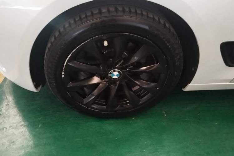 Used BMW 3 Series GT 2019 320i Sport Edition Left Front Wheel Hub