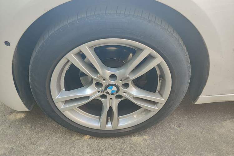 Used BMW 3 Series GT 2019 320i M Sport Package Left Front Wheel Hub