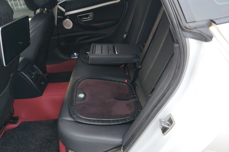 Used BMW 3 Series GT 2019 320i Sport Edition Left Rear Seat