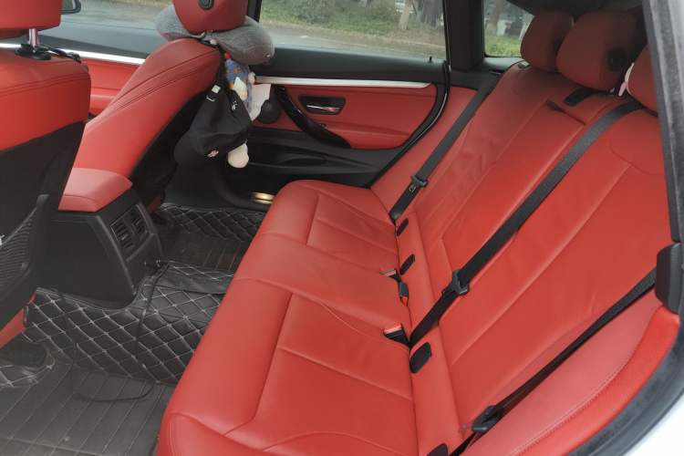 Used BMW 3 Series GT 2019 320i M Sport Night Edition Left Rear Seat