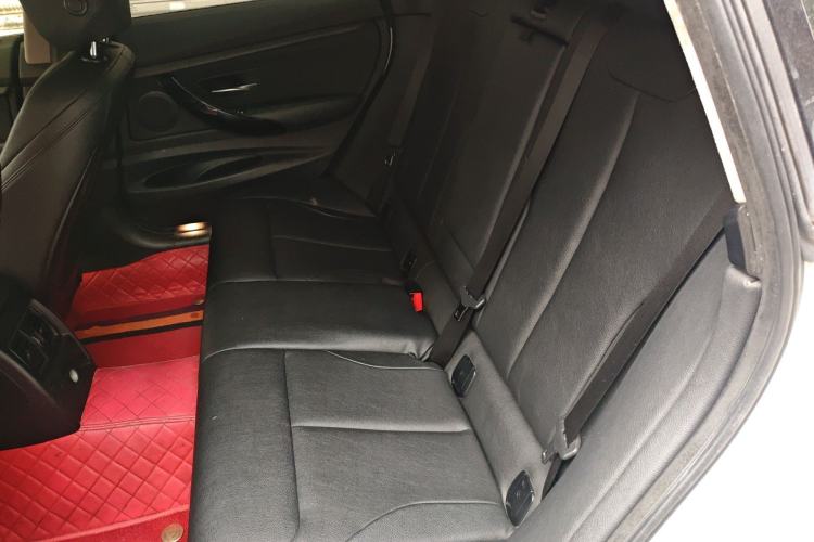 Used BMW 3 Series GT 2019 320i Sport Edition Left Rear Seat