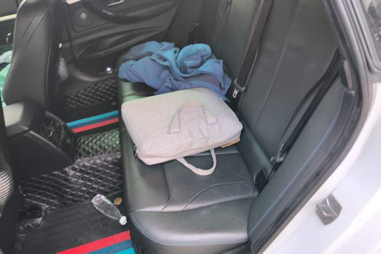 Used BMW 3 Series GT 2019 320i M Sport Left Rear Seat