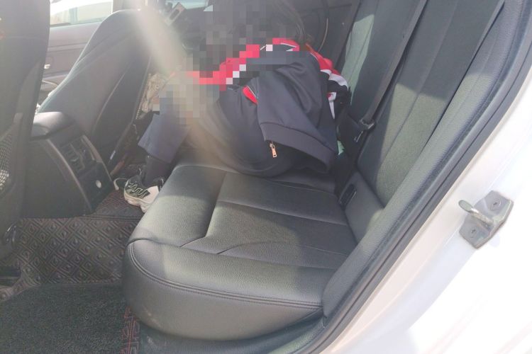 Used BMW 3 Series GT 2019 320i Sport Edition Left Rear Seat