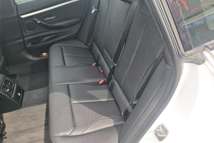 Used BMW 3 Series GT 2019 320i M Sport Package Left Rear Seat