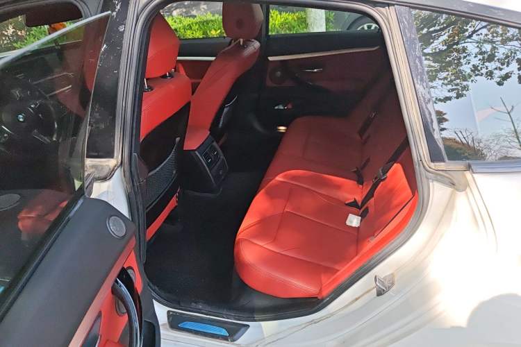 Used BMW 3 Series GT 2019 320i M Sport Night Edition Left Rear Seat
