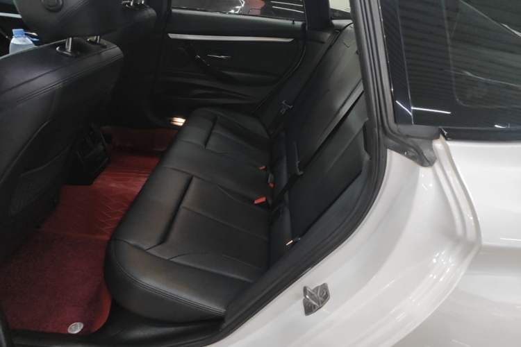 Used BMW 3 Series GT 2019 320i M Sport Package Left Rear Seat