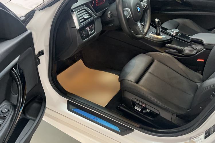 Used BMW 3 Series GT 2019 320i M Sport Package Left Rear Seat