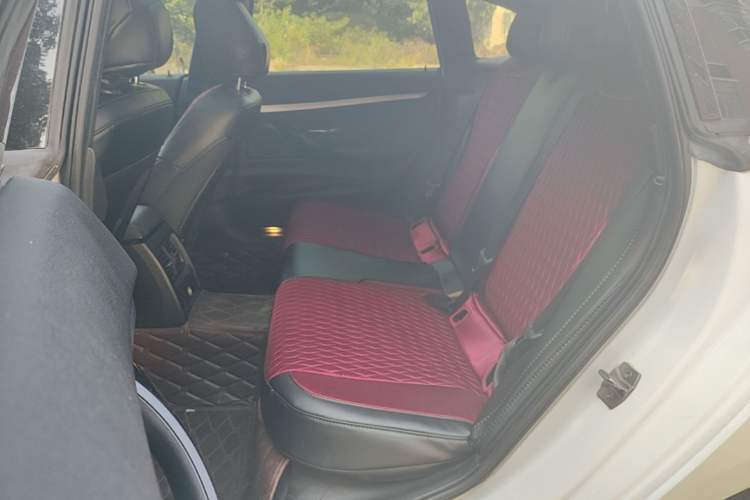 Used BMW 3 Series GT 2019 320i M Sport Package Left Rear Seat