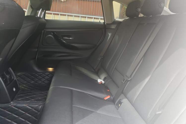 Used BMW 3 Series GT 2019 320i Sport Edition Left Rear Seat