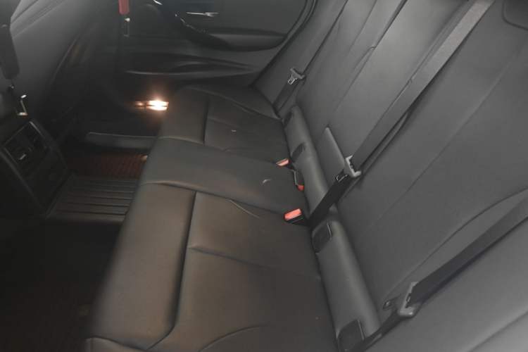Used BMW 3 Series GT 2019 320i M Sport Package Left Rear Seat