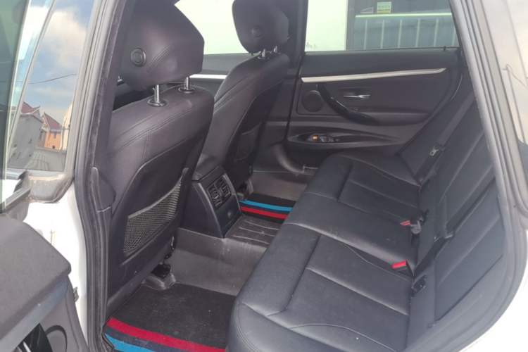 Used BMW 3 Series GT 2019 320i M Sport Package Left Rear Seat