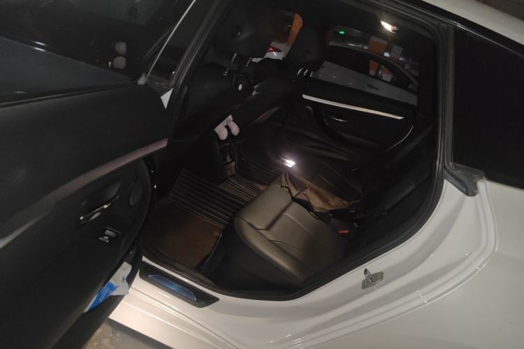 Used BMW 3 Series GT 2019 320i M Sport Package Left Rear Seat