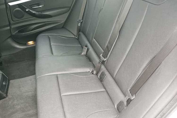 Used BMW 3 Series GT 2019 320i M Sport Package Left Rear Seat