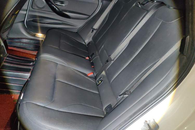 Used BMW 3 Series GT 2019 320i M Sport Package Left Rear Seat