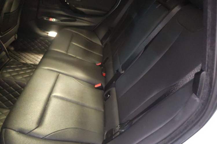 Used BMW 3 Series GT 2019 320i M Sport Package Left Rear Seat