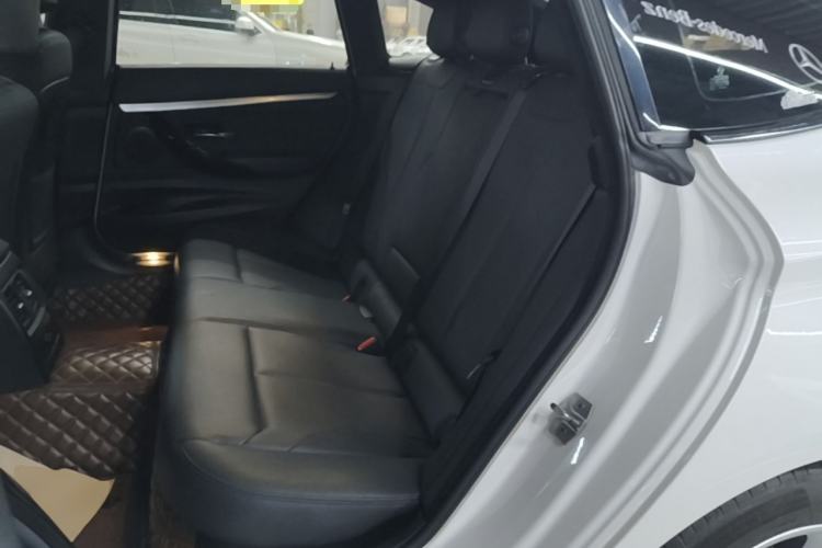 Used BMW 3 Series GT 2019 320i M Sport Package Left Rear Seat