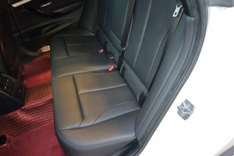 Used BMW 3 Series GT 2019 320i M Sport Package Left Rear Seat