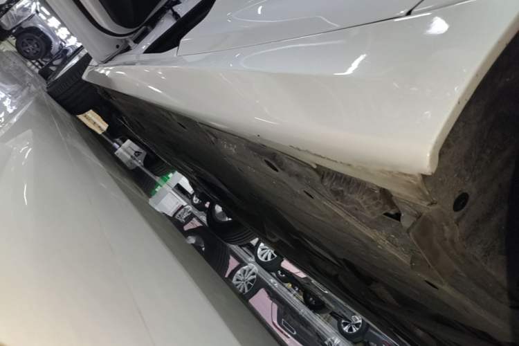 Used BMW 3 Series GT 2019 320i M Sport Package Left Side Sill