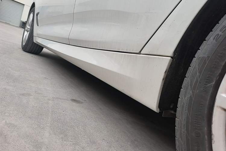 Used BMW 3 Series GT 2019 320i M Sport Package Left Side Sill