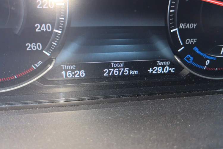 Used BMW 3 Series GT 2019 320i M Sport Package Odometer Close Up