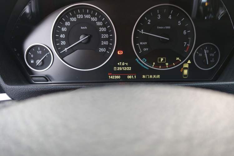 Used BMW 3 Series GT 2019 320i Sport Edition Odometer Close Up
