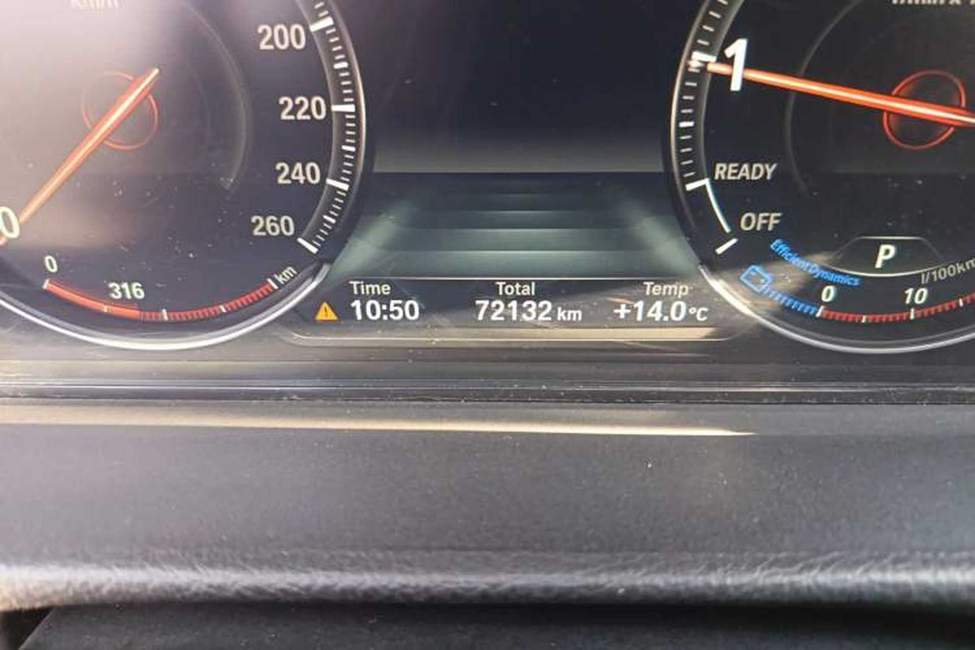 Used BMW 3 Series GT 2019 320i M Sport Package Odometer Close Up