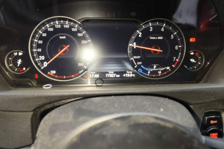 Used BMW 3 Series GT 2019 320i Sport Edition Odometer Close Up