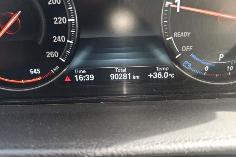 Used BMW 3 Series GT 2019 320i M Sport Package Odometer Close Up