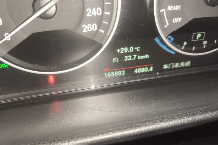 Used BMW 3 Series GT 2019 320i Sport Edition Odometer Close Up