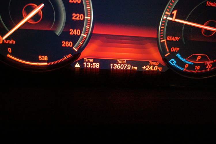 Used BMW 3 Series GT 2019 320i Sport Edition Odometer Close Up