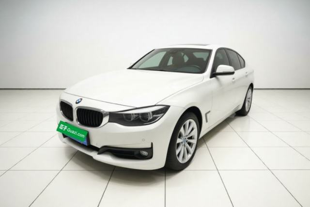 Używany BMW 3 Series GT 2019 320i Sport Edition